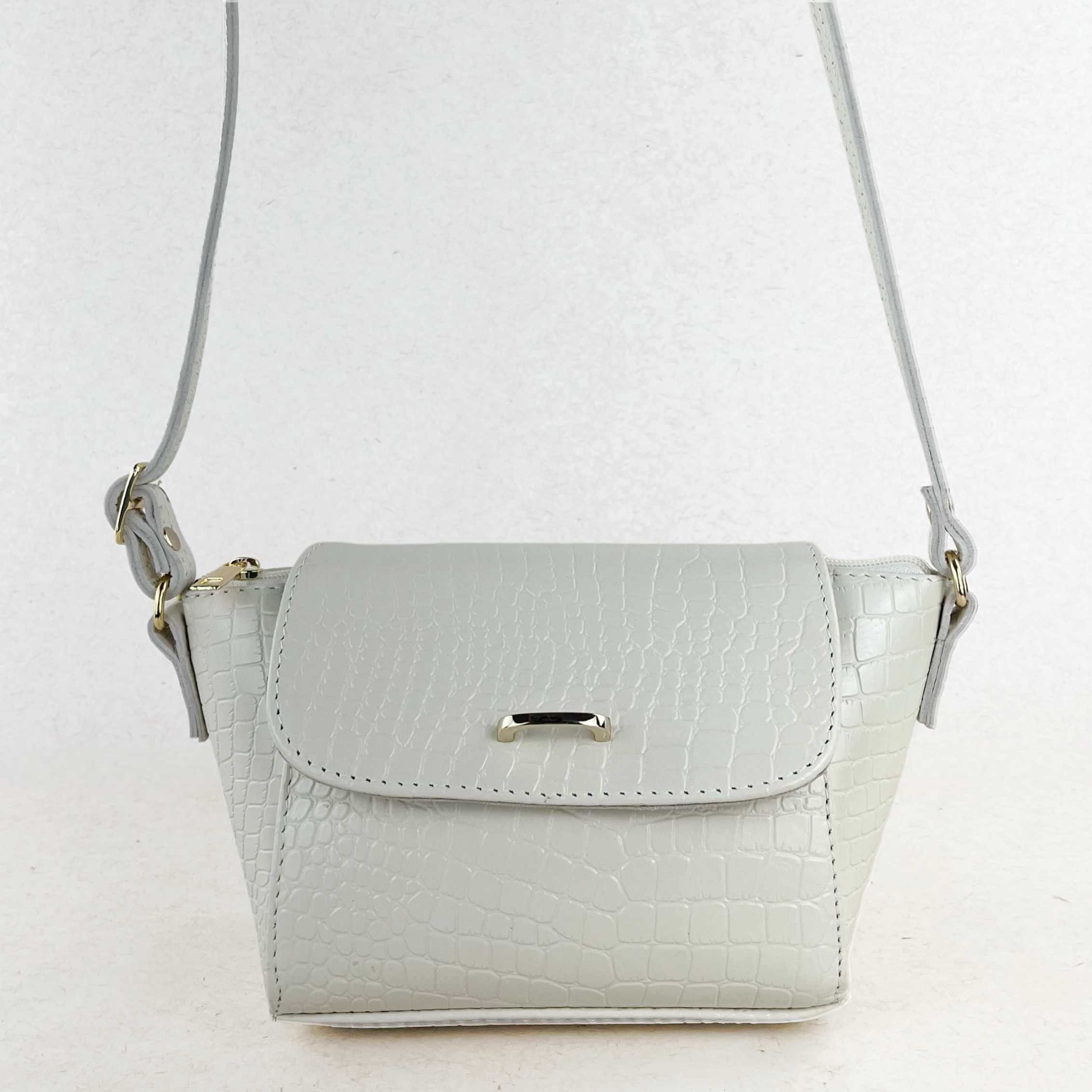 Alternative view of BOLSA TRANSVERSAL - 3083