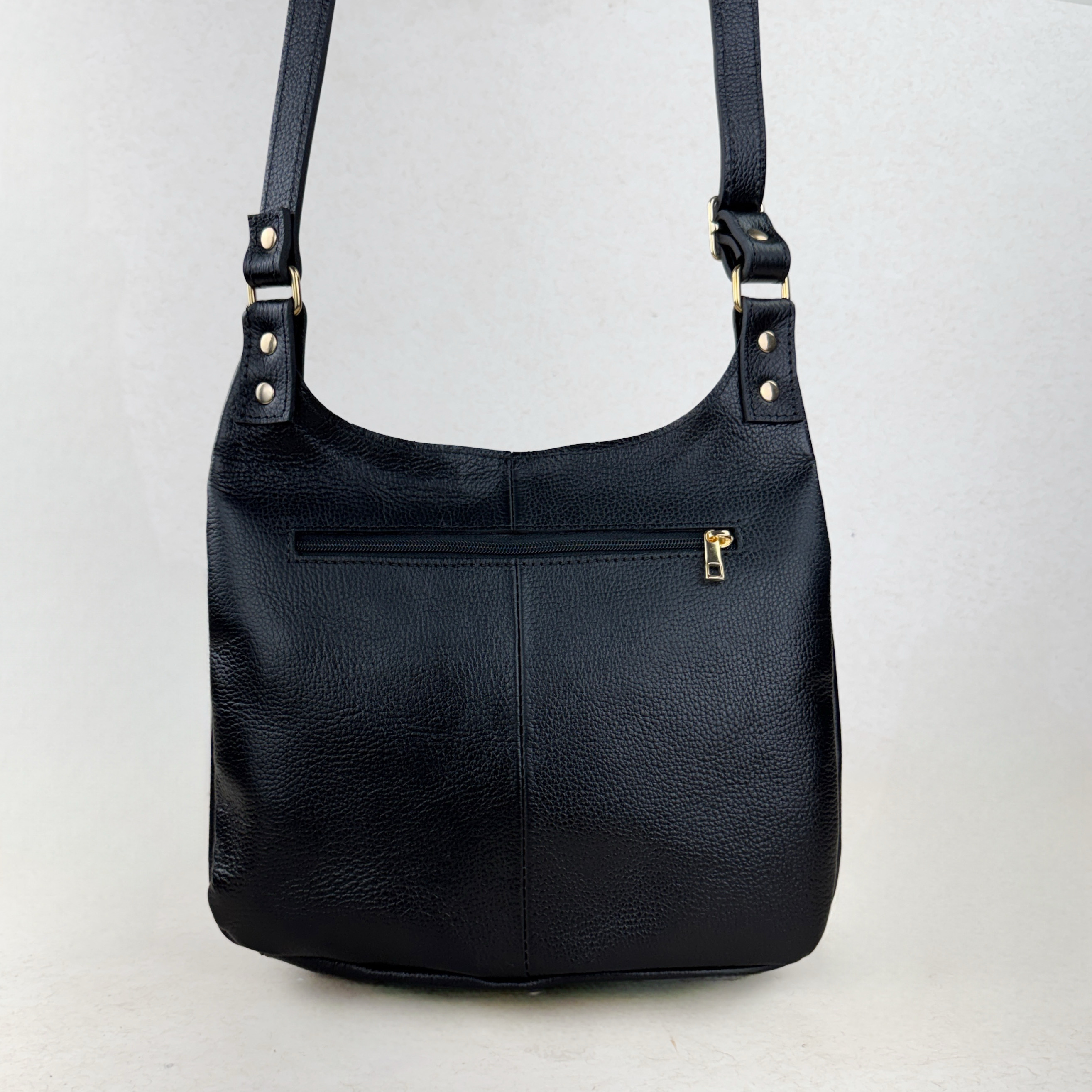 Alternative view of BOLSA TRANSVERSAL - 1553