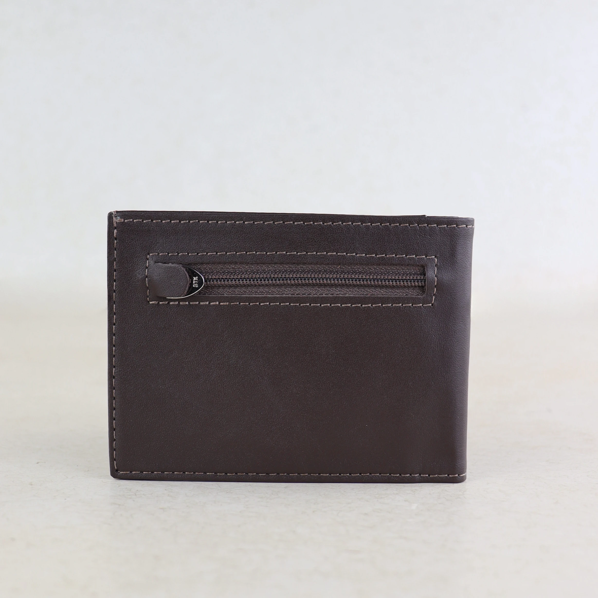 Alternative view of CARTEIRA MASCULINA - 112